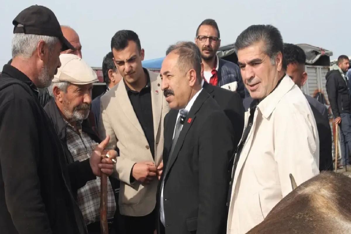 CHP Sivas İl Başkanı Hayvan Pazarını Ziyaret Etti