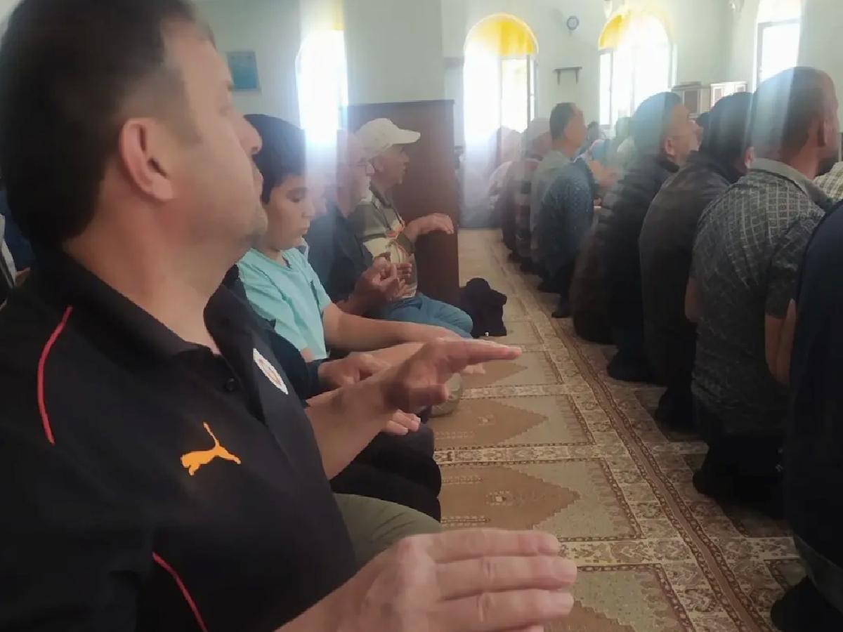 Çiftçiler Rahmet İçin Dua Etti