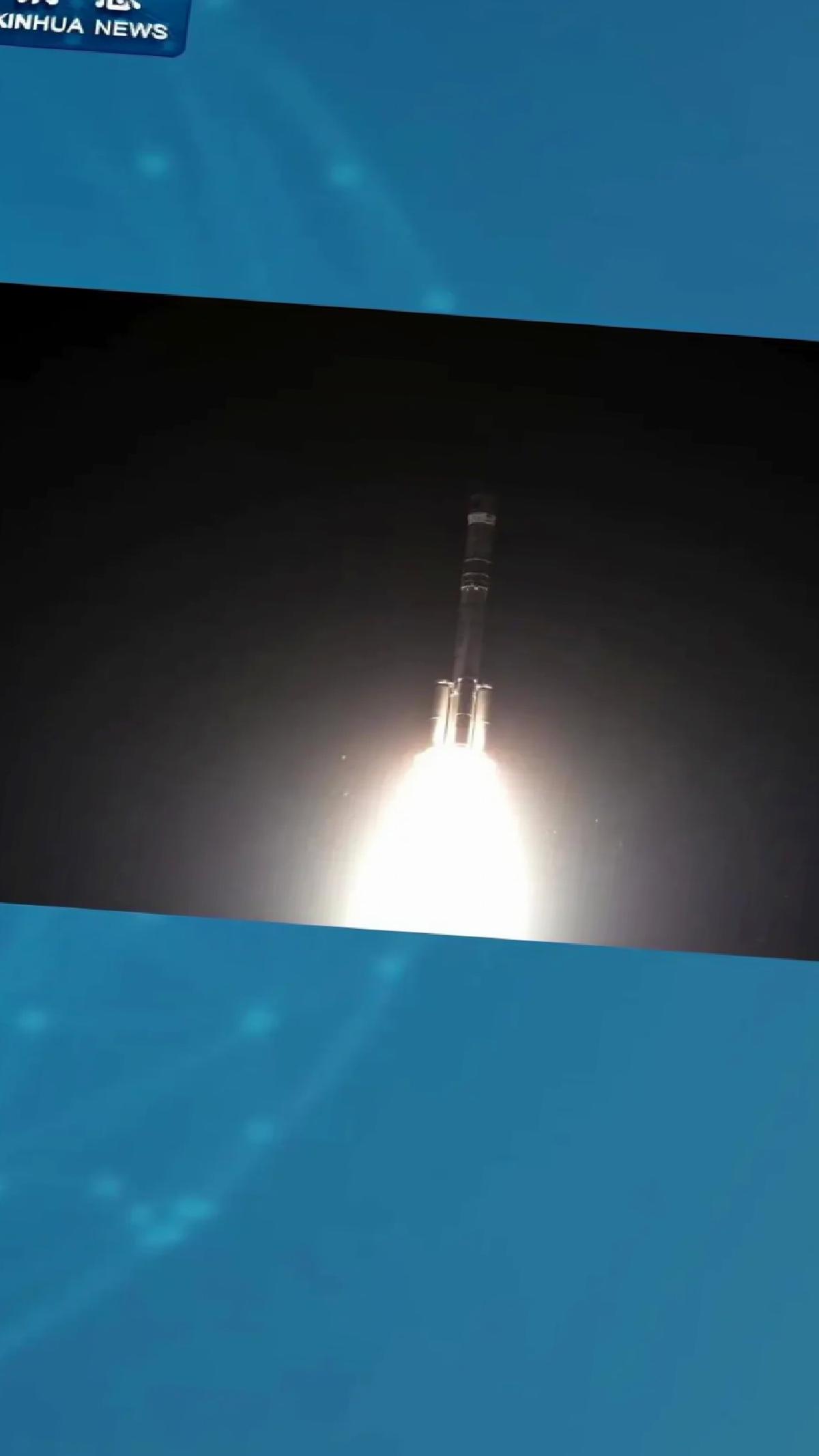 Çin Uzaya Yeni Uydular Gönderdi