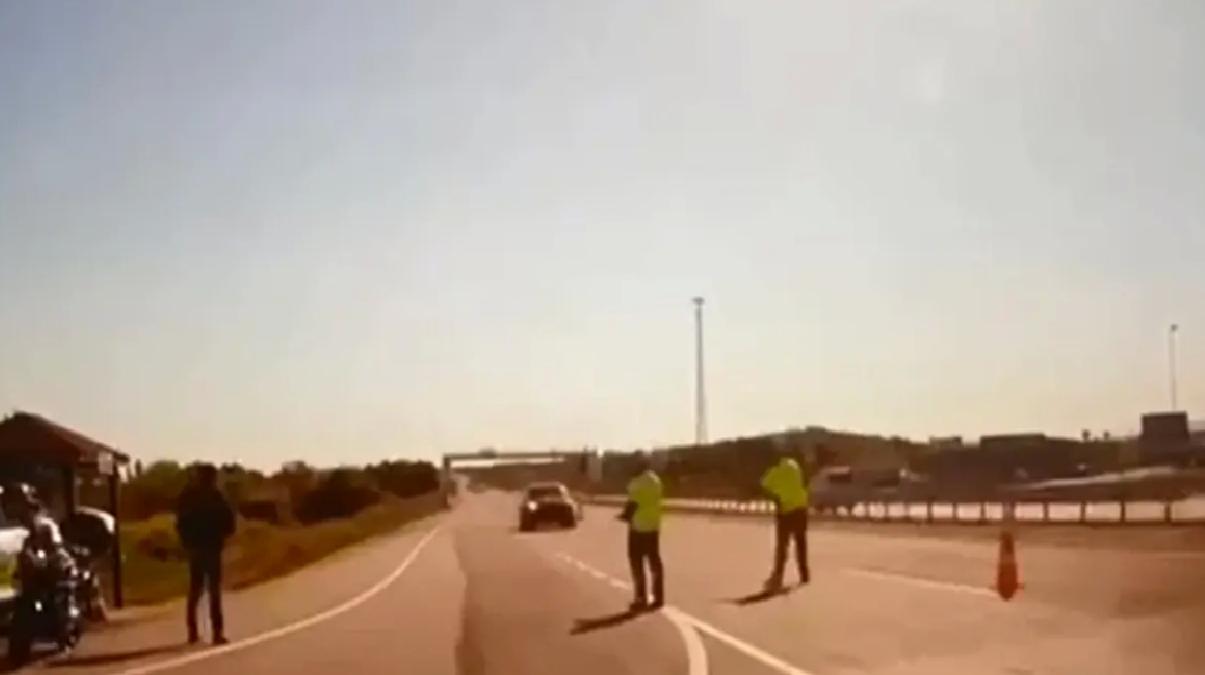 Cip, Polise Çarptı: Anlar Kamerada