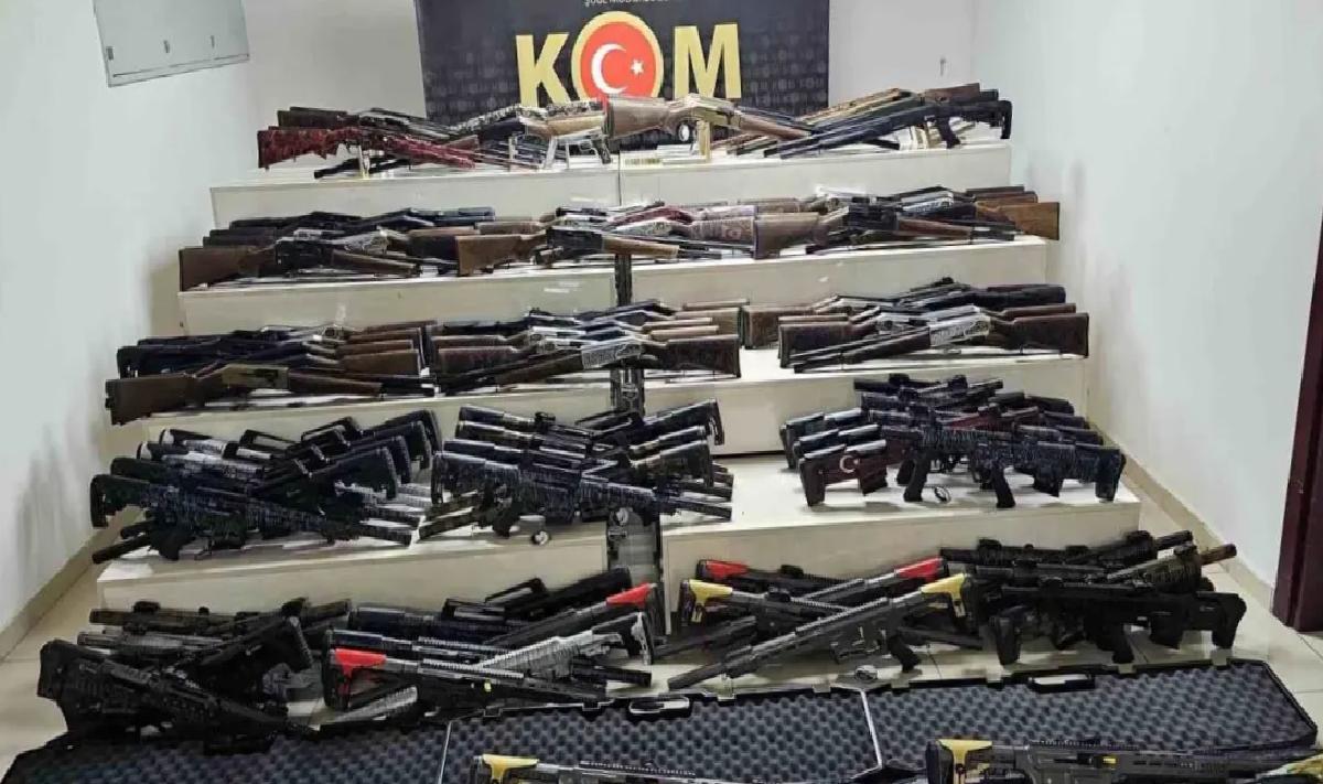 Çorum’da 118 Ruhsatsız Av Tüfeği Ele Geçirildi