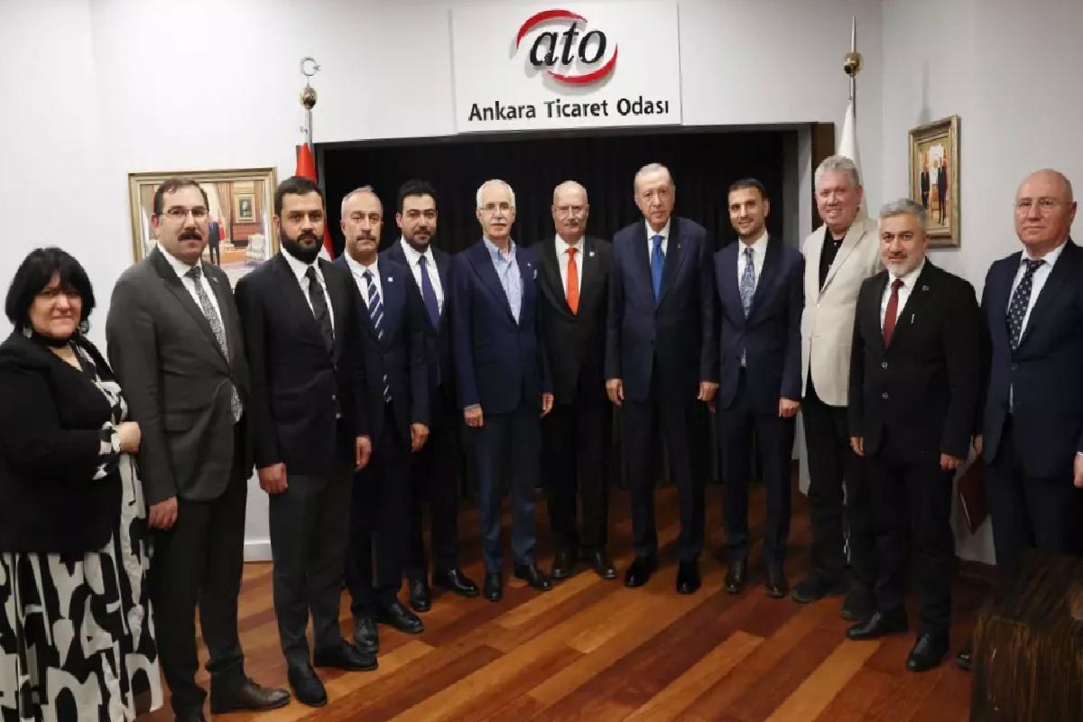 Cumhurbaşkanı Erdoğan, Ankara Ticaret Odasını ziyaret etti