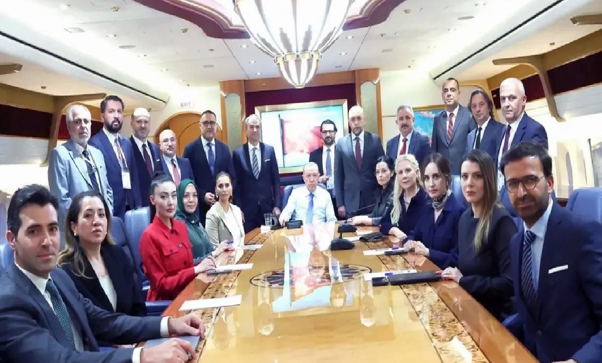 Cumhurbaşkanı Erdoğan, KKTC ziyareti dönüşü uçakta gazetecilerin sorularını yanıtladı: (1)