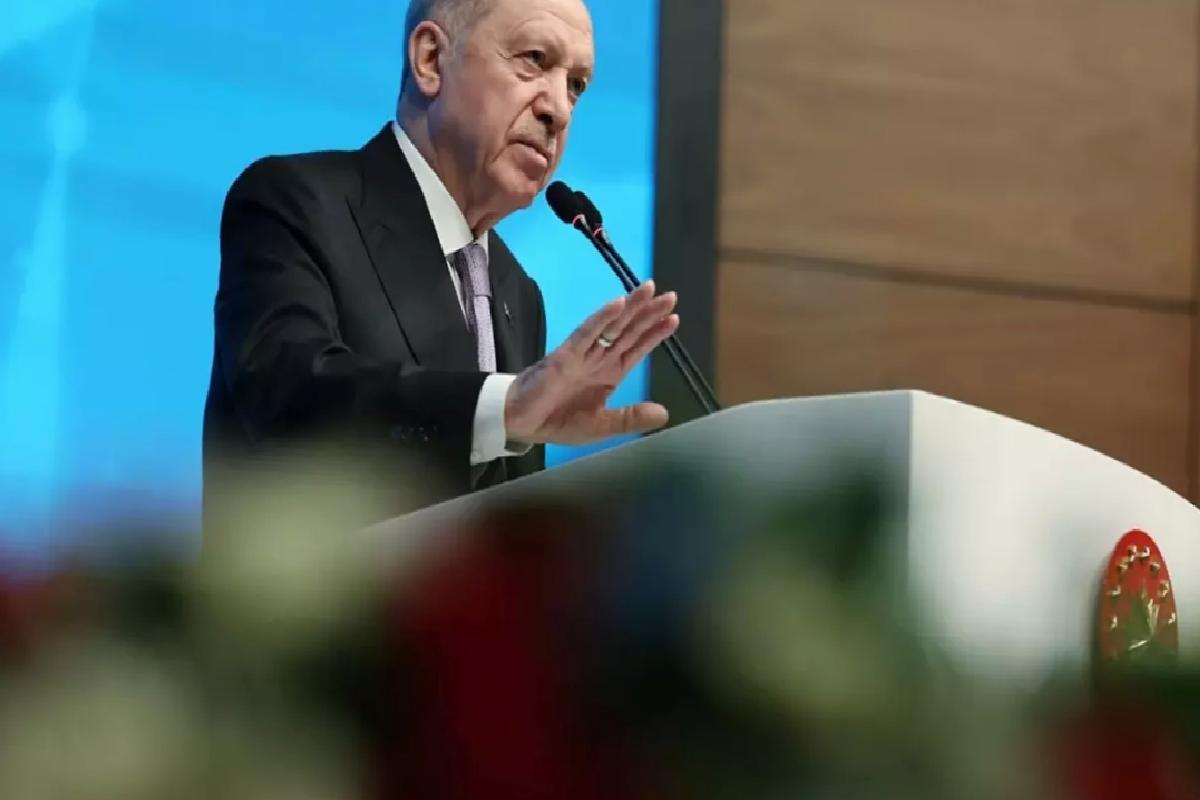 Cumhurbaşkanı Erdoğan net konuştu: Tepelerine binmeye devam edeceğiz