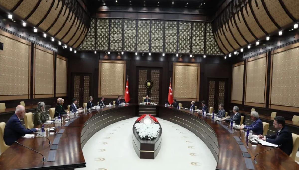 Cumhurbaşkanı Erdoğan, Politika Kurulları Başkanvekillerini Kabul Etti