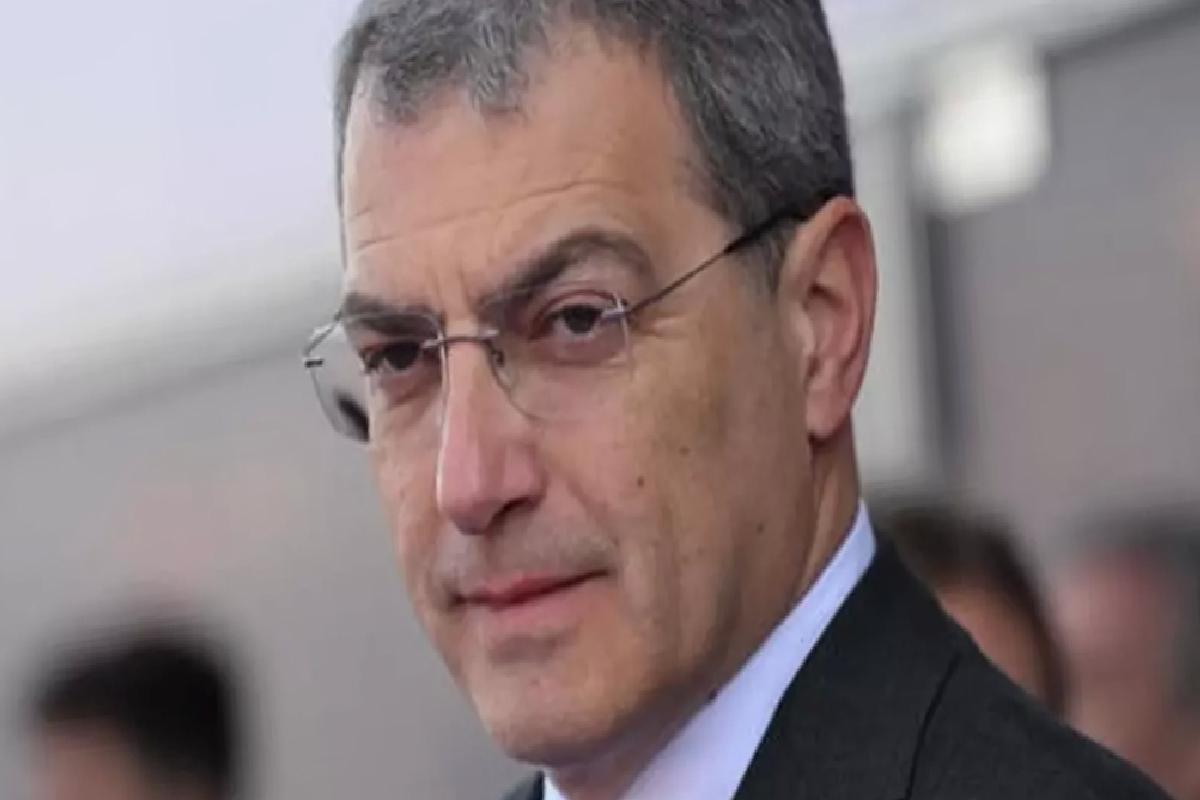 Damien Comolli’den açıklama: Opsiyonunu kullanmayacağız, Fenerbahçe’ye dönecek”