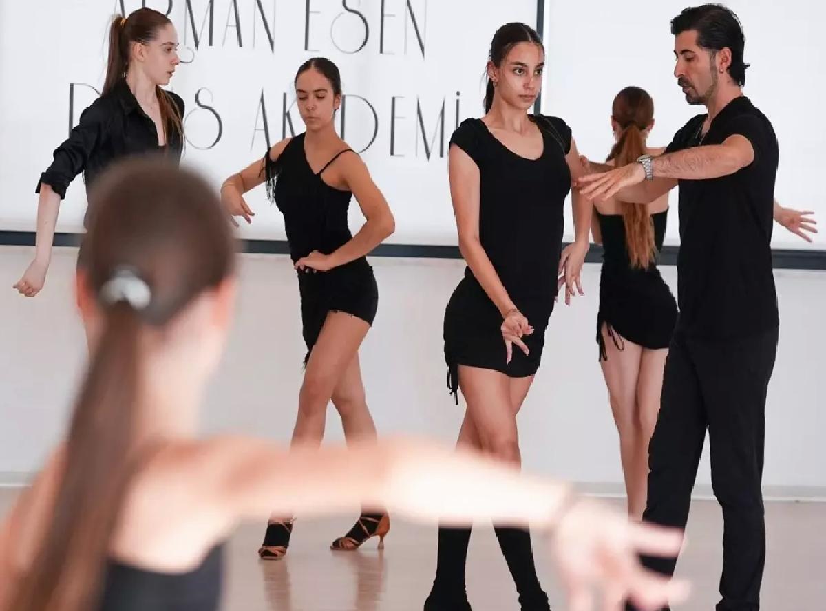 Dansçılar solo dünya şampiyonasına katılıyor