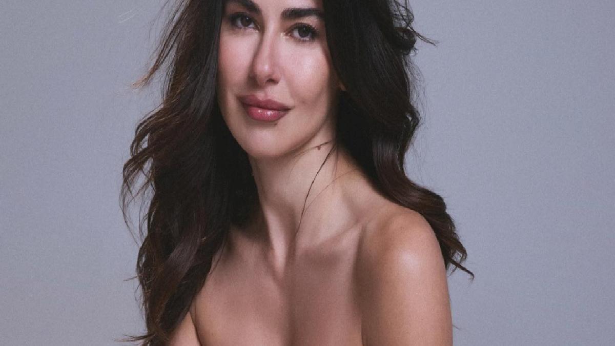 Defile için Bakü’ye gitti! Oyuncu Nesrin Cavadzade baş manken oldu