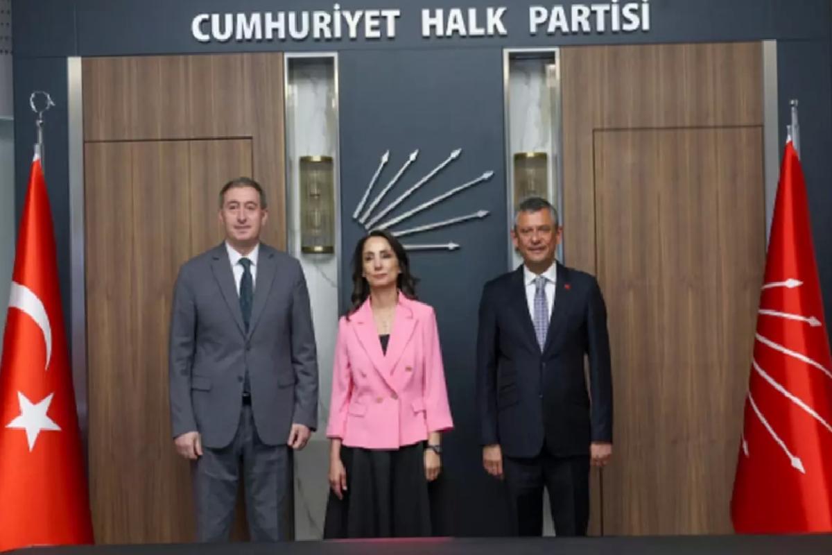 DEM Parti, CHP’yi ziyaret etti! 1 saat süren görüşmede Bahçeli’nin komisyon önerisi masaya yatırıldı