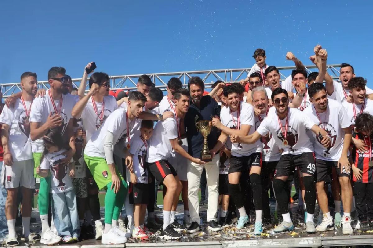 Denizli İdmanyurdu 3. Lig’e yükseldi