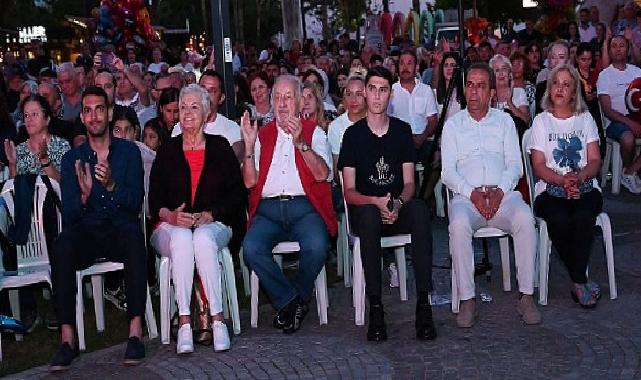 Dev orkestradan muhteşem konser