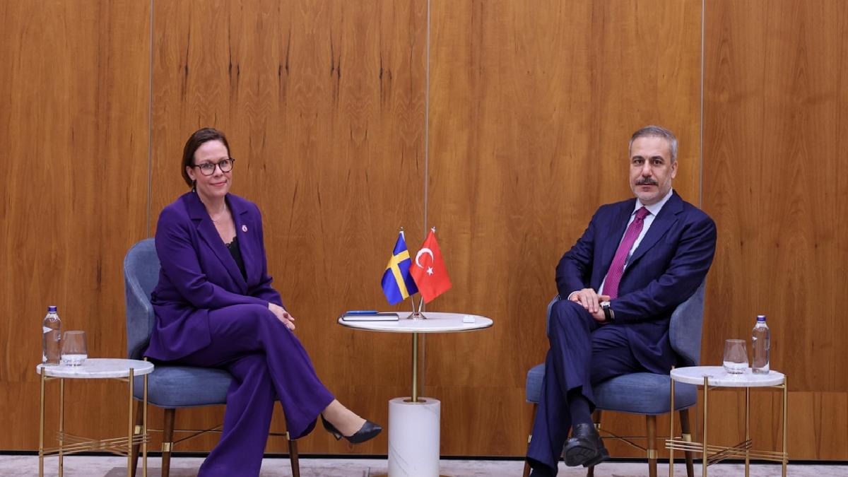 Dışişleri Bakanı Hakan Fidan, İsveçli mevkidaşı Stenergard ile görüştü