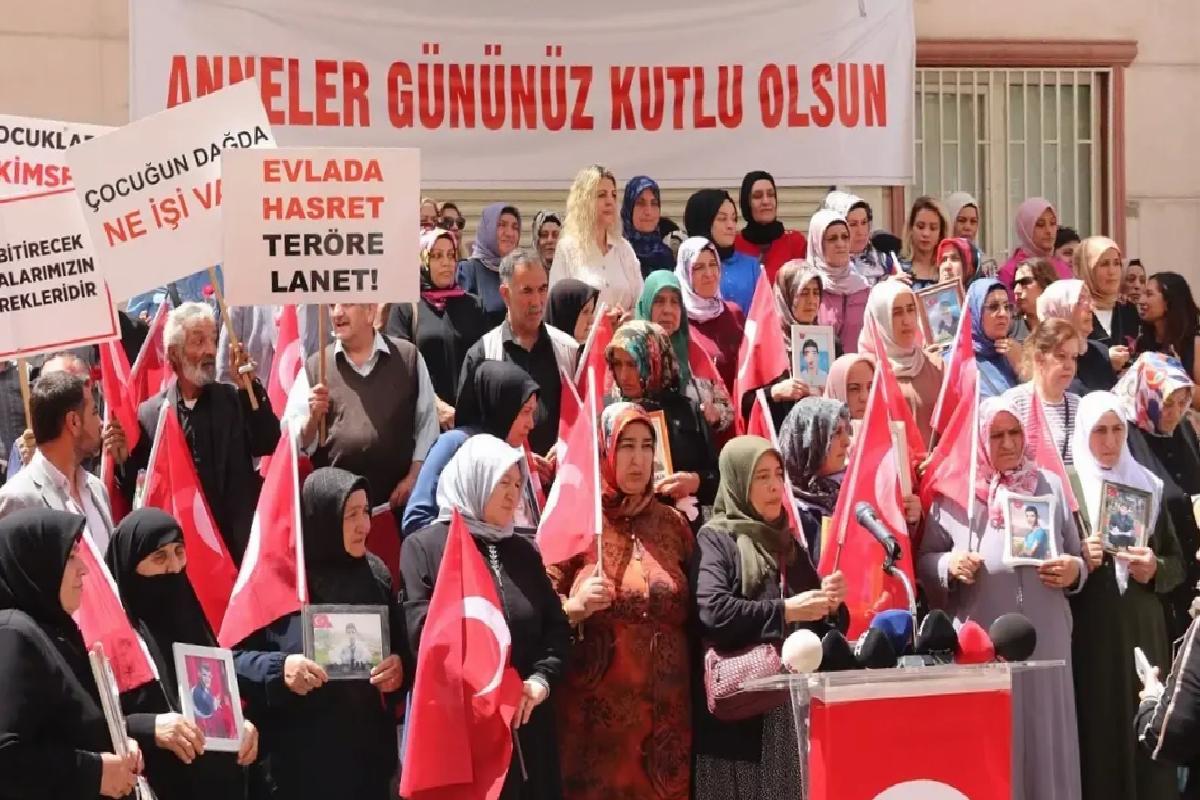 Diyarbakır anneleri “Anneler Günü”nde de evlat nöbetinde
