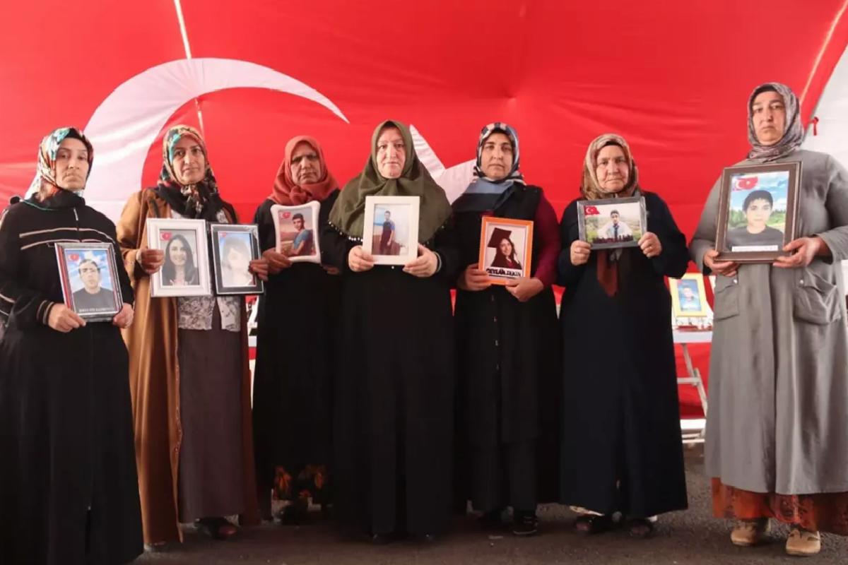 Diyarbakır anneleri evlatlarına kavuşmak istiyor