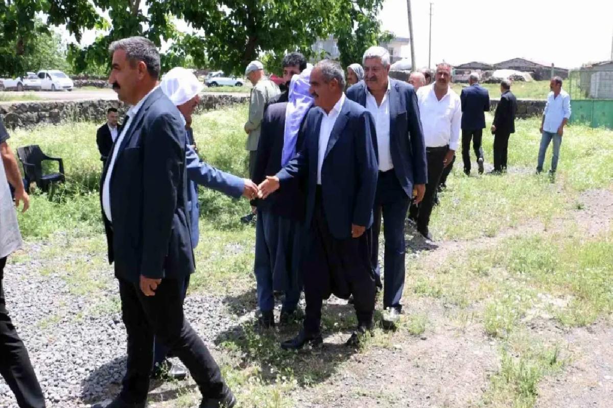 Diyarbakır’da İki Aile Arasındaki Husumet Barış Yemeğiyle Sona Erdi