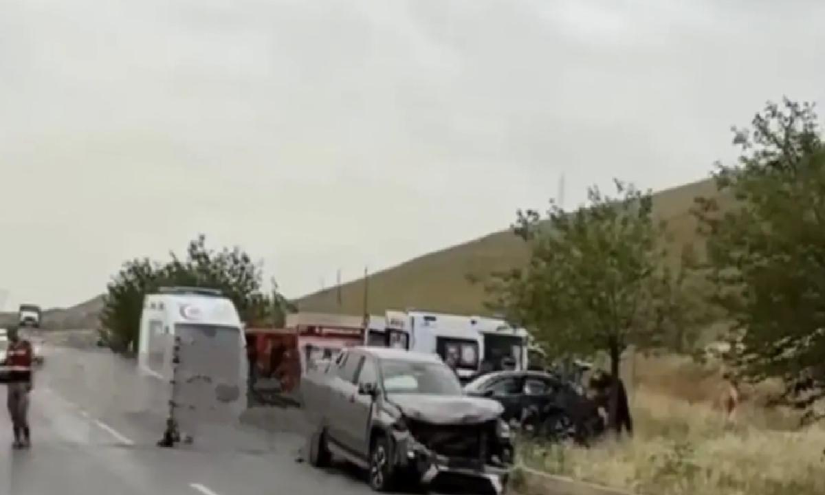 Diyarbakır’da Trafik Kazası: 1 Ölü, 3 Yaralı