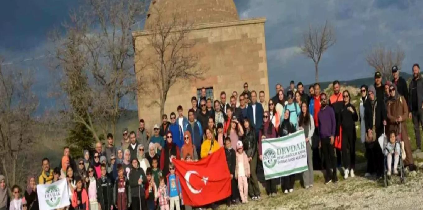 Doğa Yürüyüşü ile Hıdrellez Coşkusu