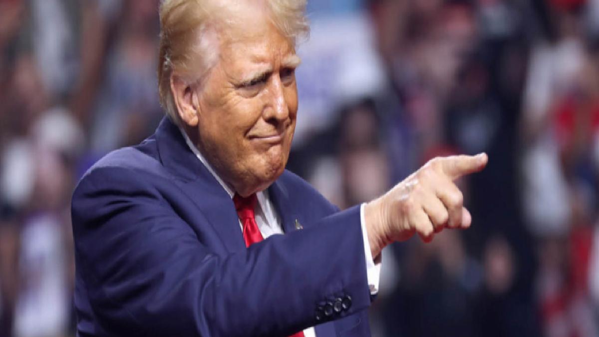 Donald Trump, Fed başkanı Powell’a hakaret etti: Aptal