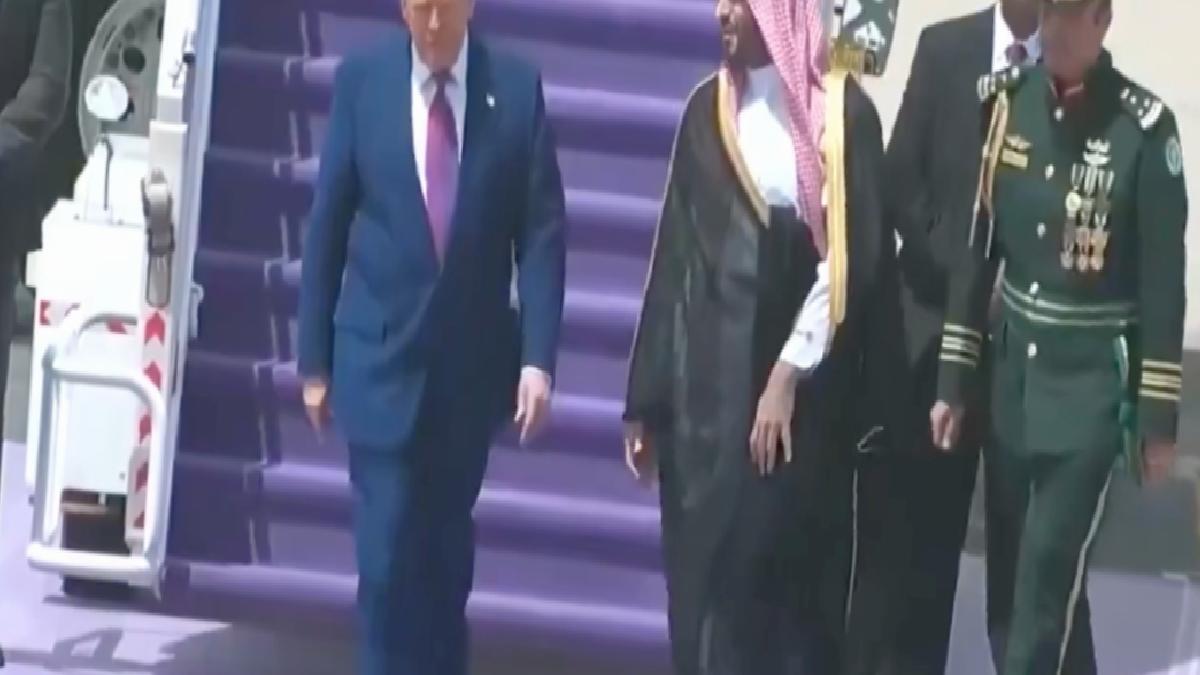 Donald Trump, Suudi Arabistan’da ikram edilen kahveyi içmedi