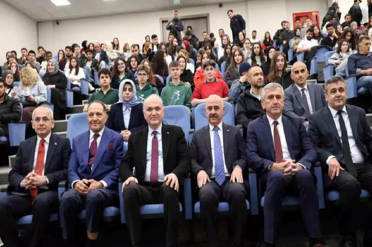 Düzce Belediye Başkanı Öğrencilerle Buluştu