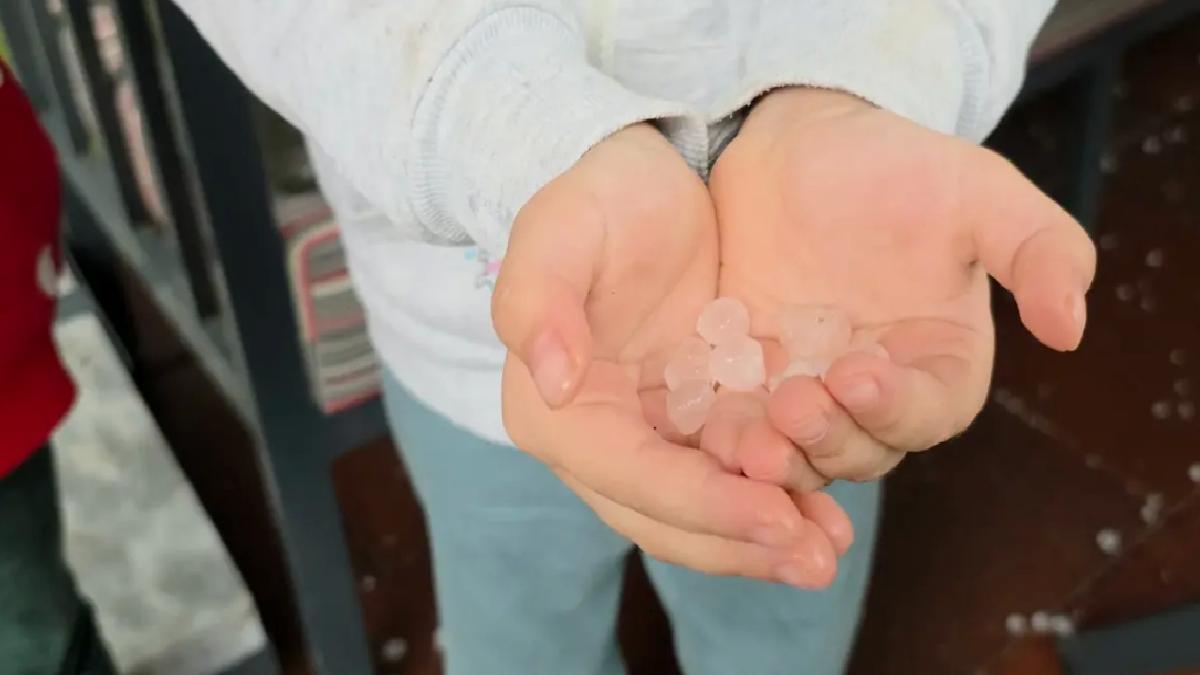 Düzce’de Aniden Dolu Yağdı