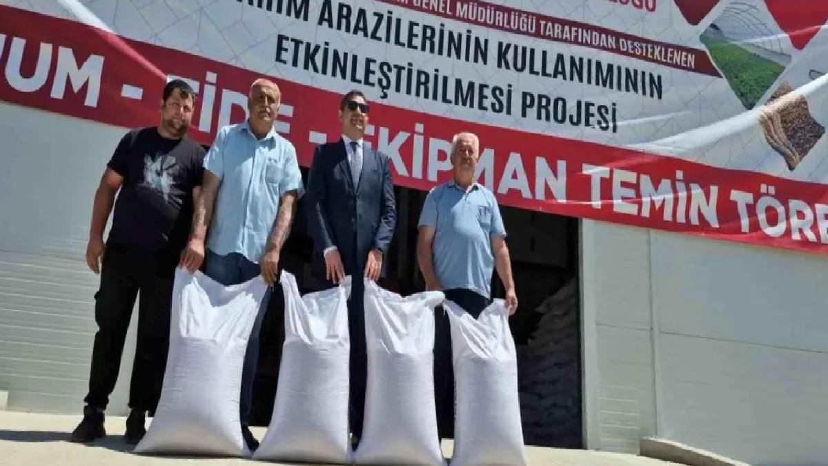 Düzce’de Çeltik Tohumu Dağıtımı