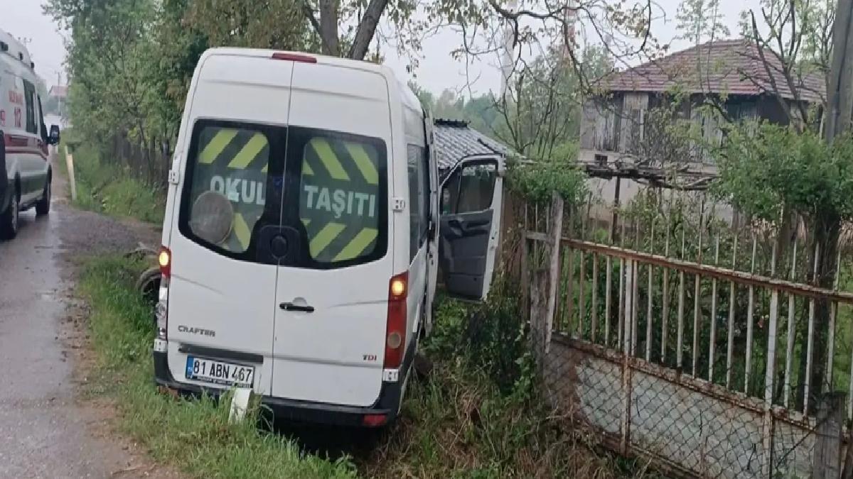 Düzce’de İşçi Servisi Kazası: 8 Yaralı