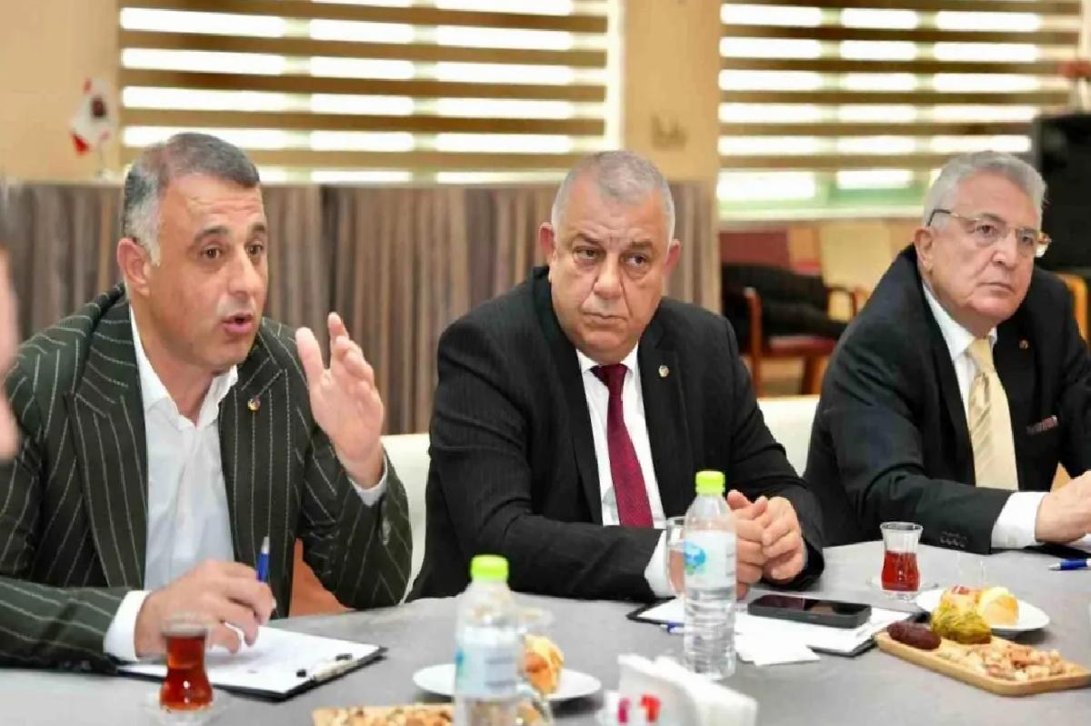 Düzce’de Oda ve Borsa Toplantısı Yapıldı
