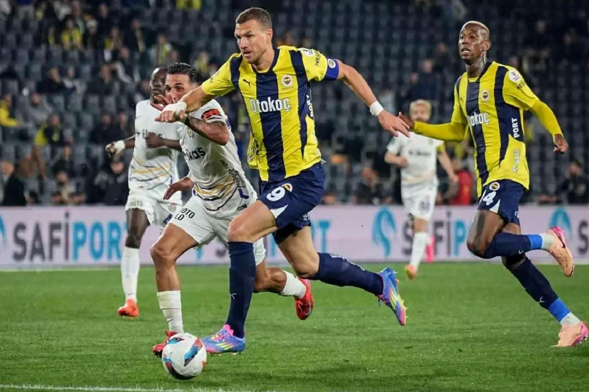 Dzeko, Fenerbahçe’ye galibiyeti getiriyor