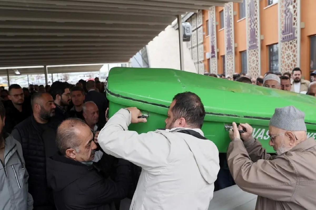 Ebru Heper Sivas’ta Toprağa Verildi