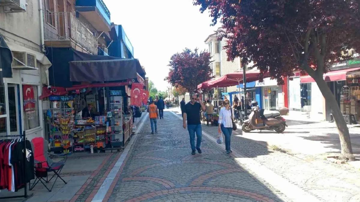 Edirne’de Galatasaray Bayrağı Yırtıldı
