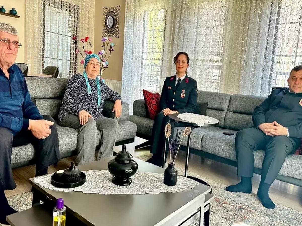Edirne’de jandarma şehit annelerini ziyaret etti