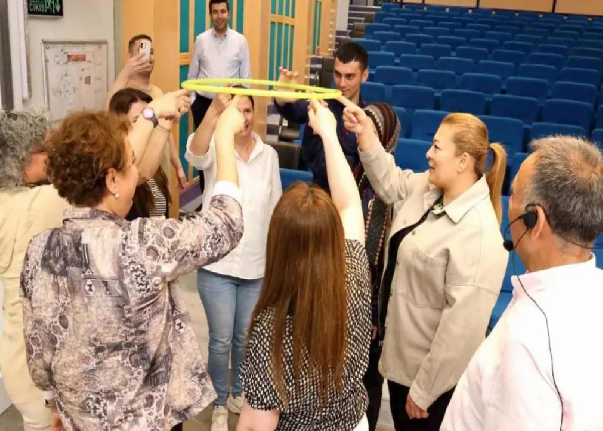 Eğitimde Sorumluluk ve İletişim