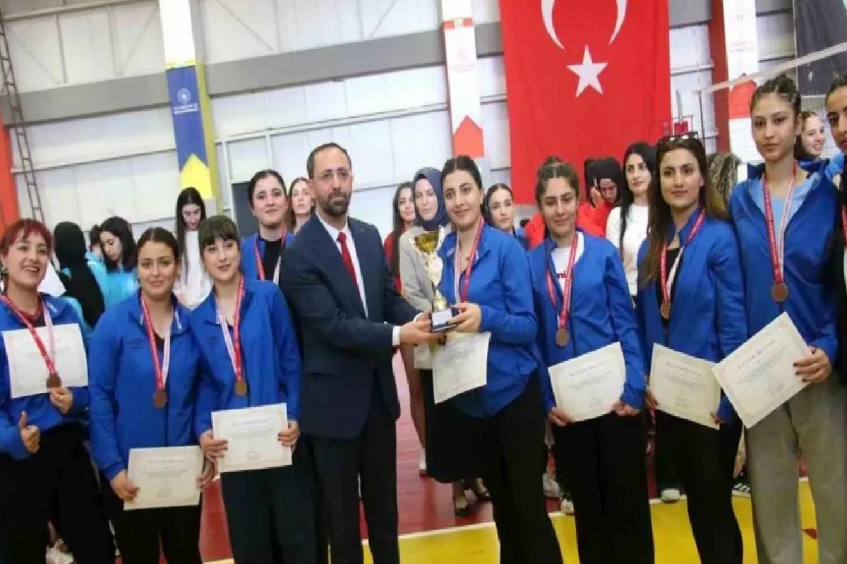 Elazığ GSB Yurtları’ndan Büyük Başarılar