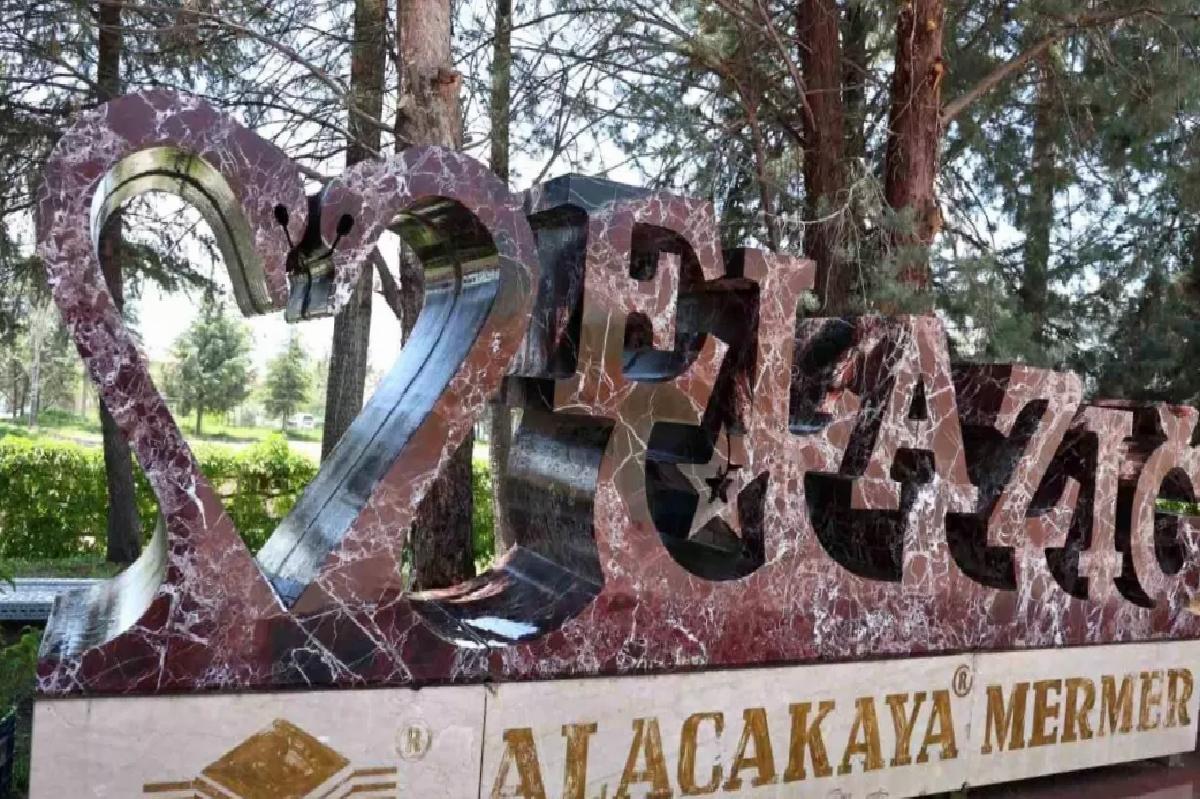 Elazığ Vişne Mermeri Dünya Çapında Tanınıyor