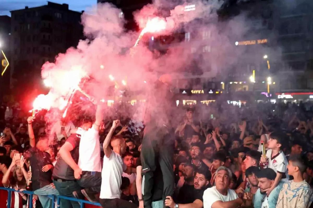 Elazığ’da Vanspor FK-Elazığspor Maçı Heyecanı