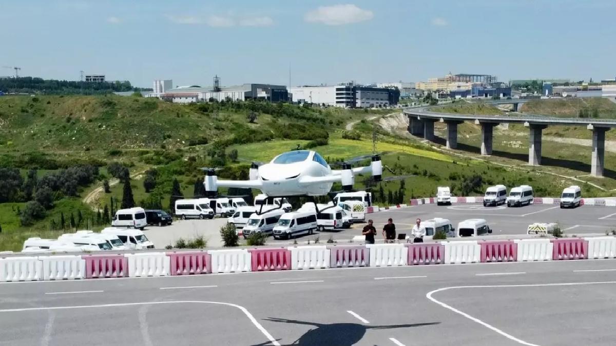 Elektrikli Uçan Araba Testleri Başladı