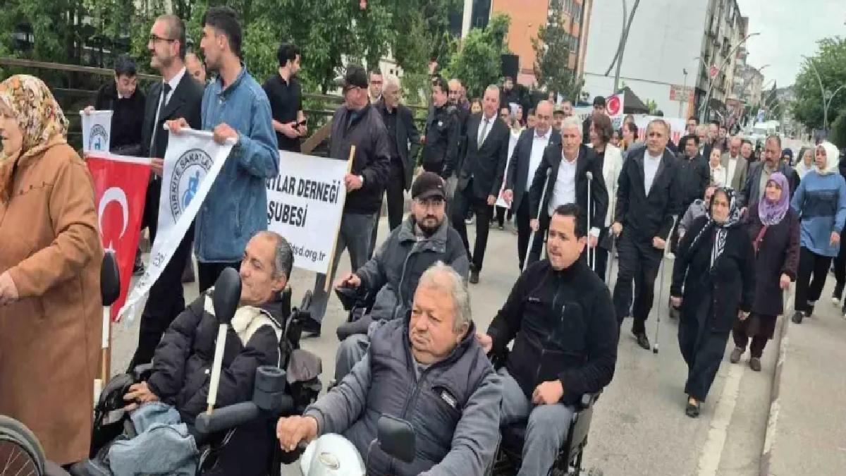 Engelliler Haftası’nda Otizmli Deha’nın Mutluluğu