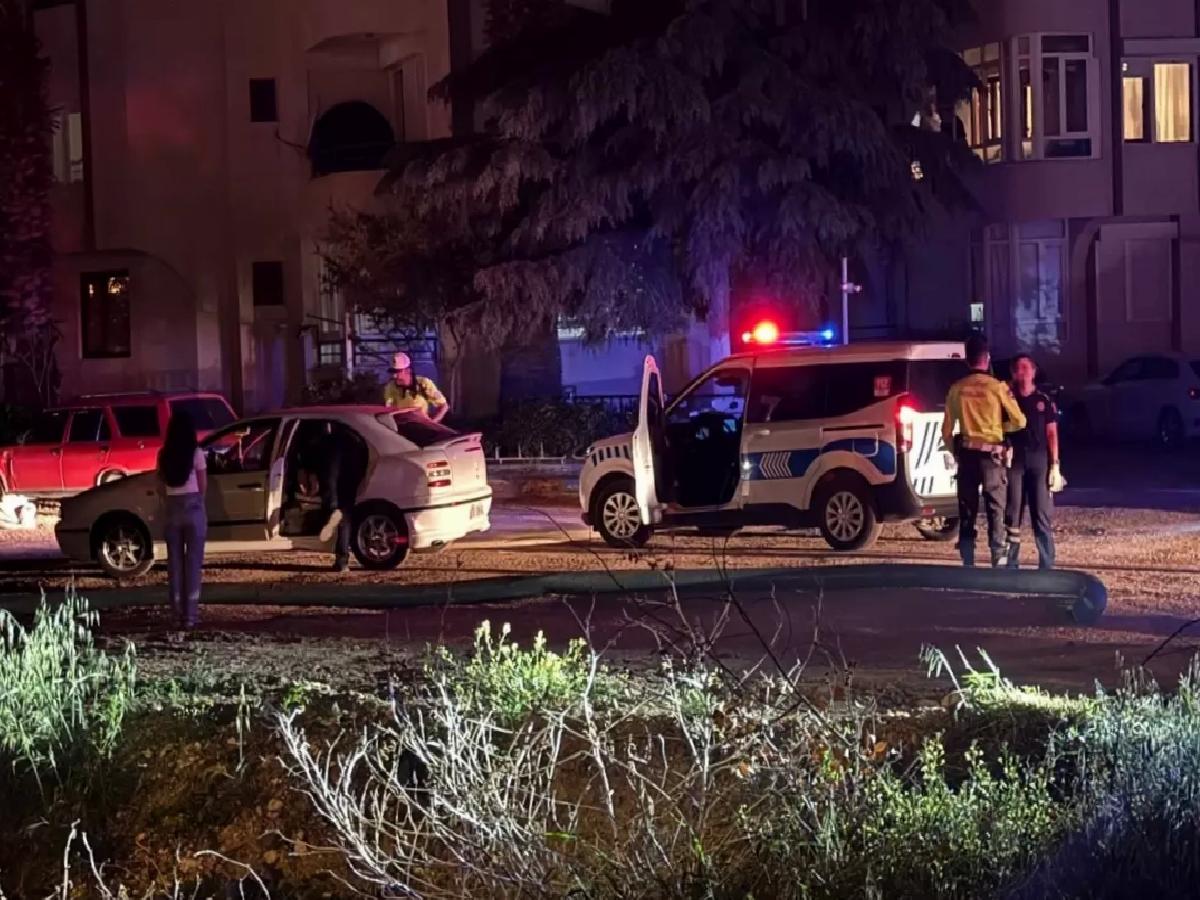Erdek’te Genç Kız Bıçaklanarak Öldürüldü