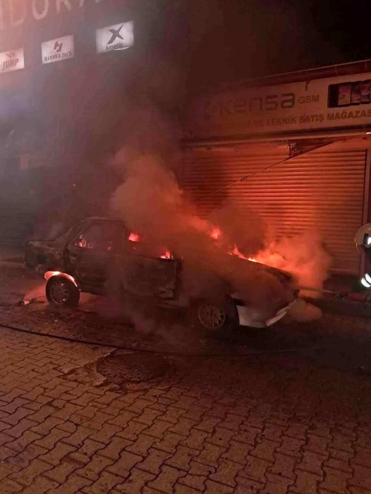 Ereğli’de 4 Araç Kundaklandı