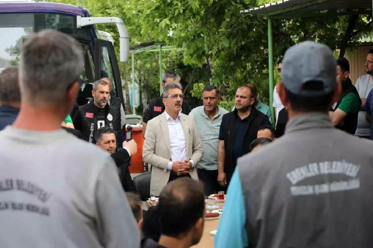 Erenler Belediye Başkanı Dinç, Temizlik Ekiplerine Teşekkür Etti