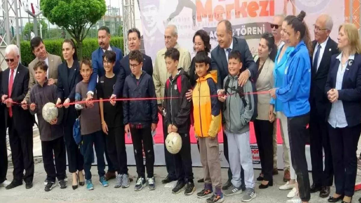Erman Şahin Spor Merkezi Açıldı
