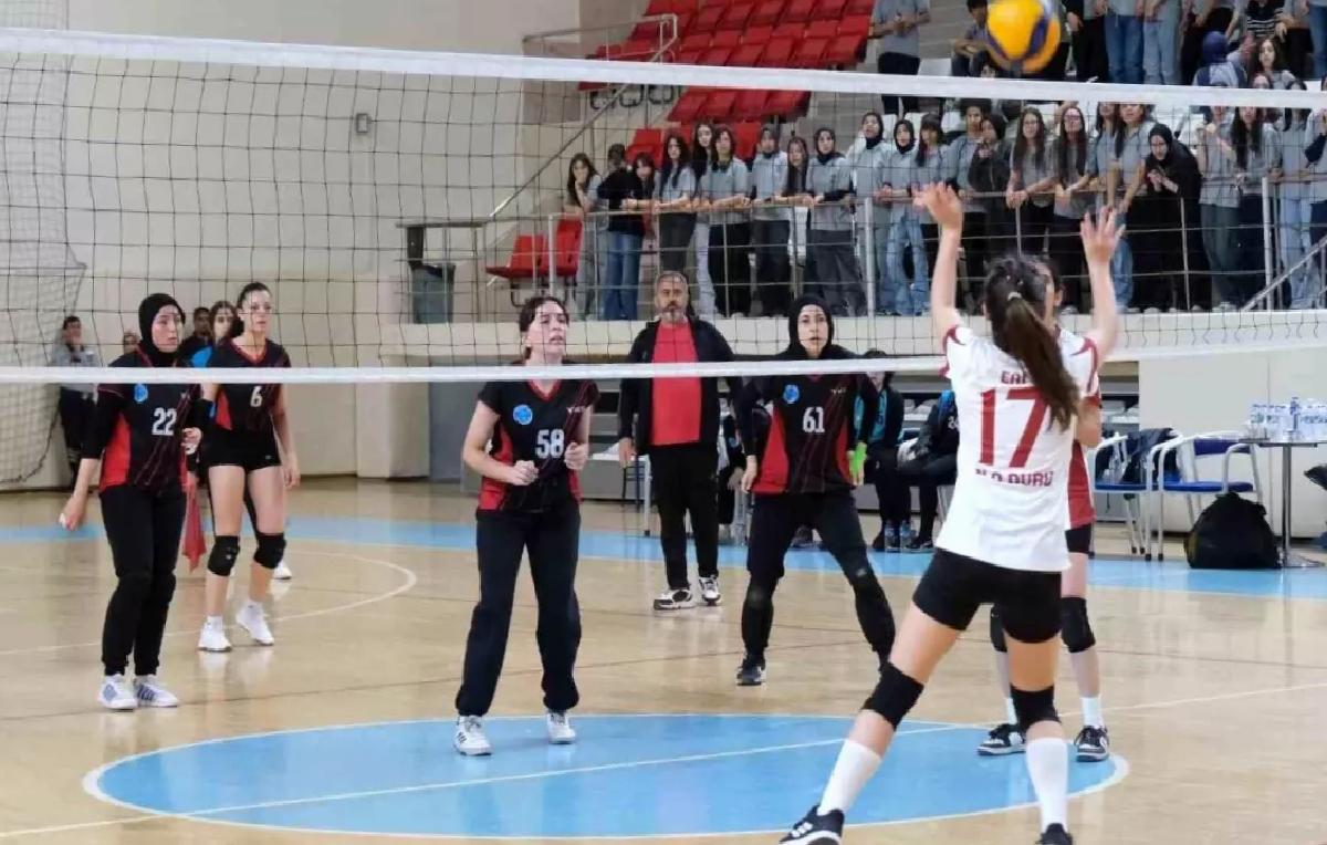 Erzincan’da Voleybol Şampiyonası Tamamlandı