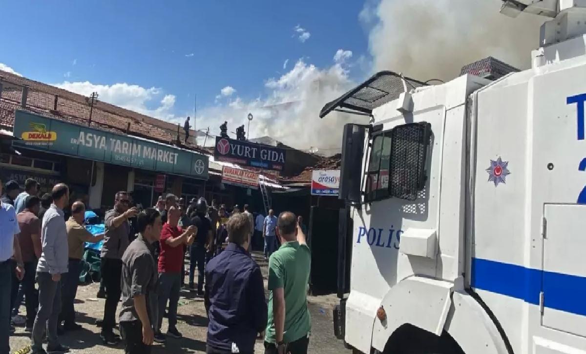 Erzincan’da Yangın 20 İş Yerini Vurdu