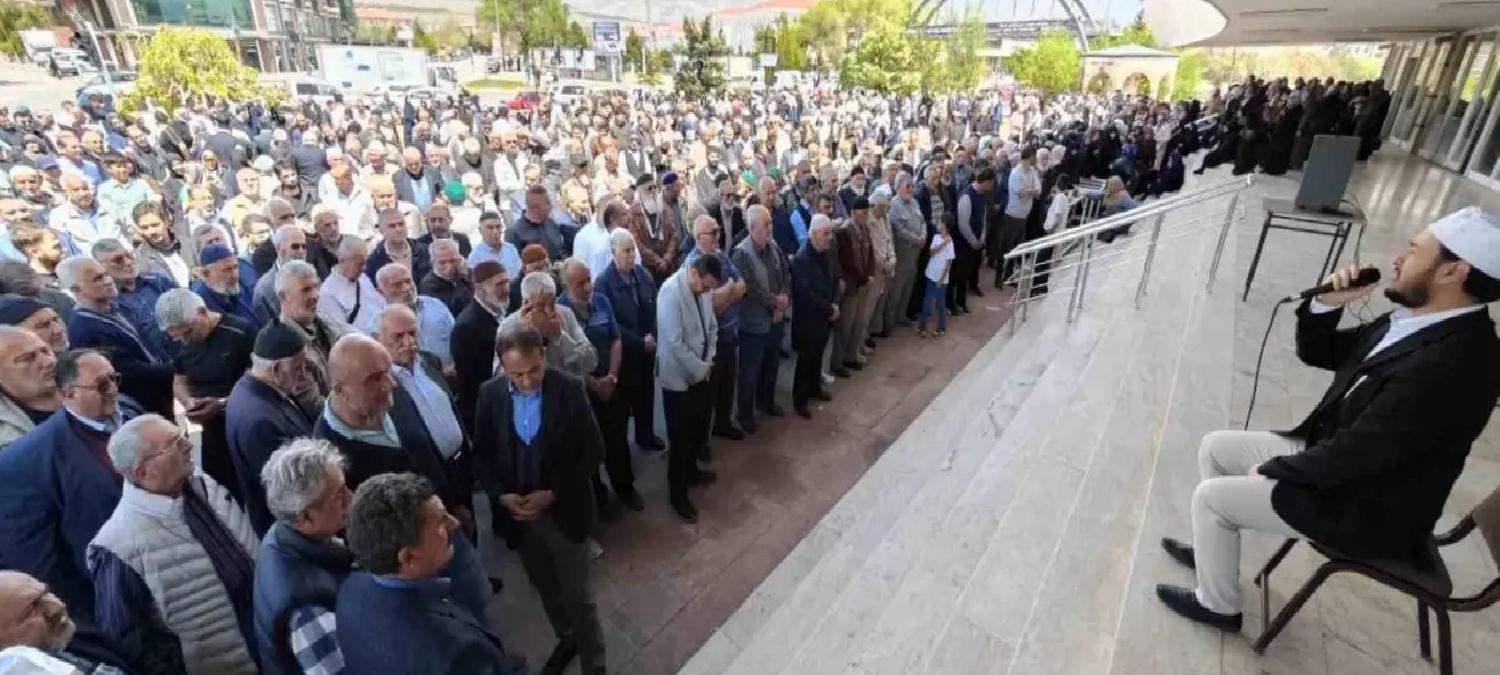 Erzincan’dan Hacı Adayları Uğurlandı