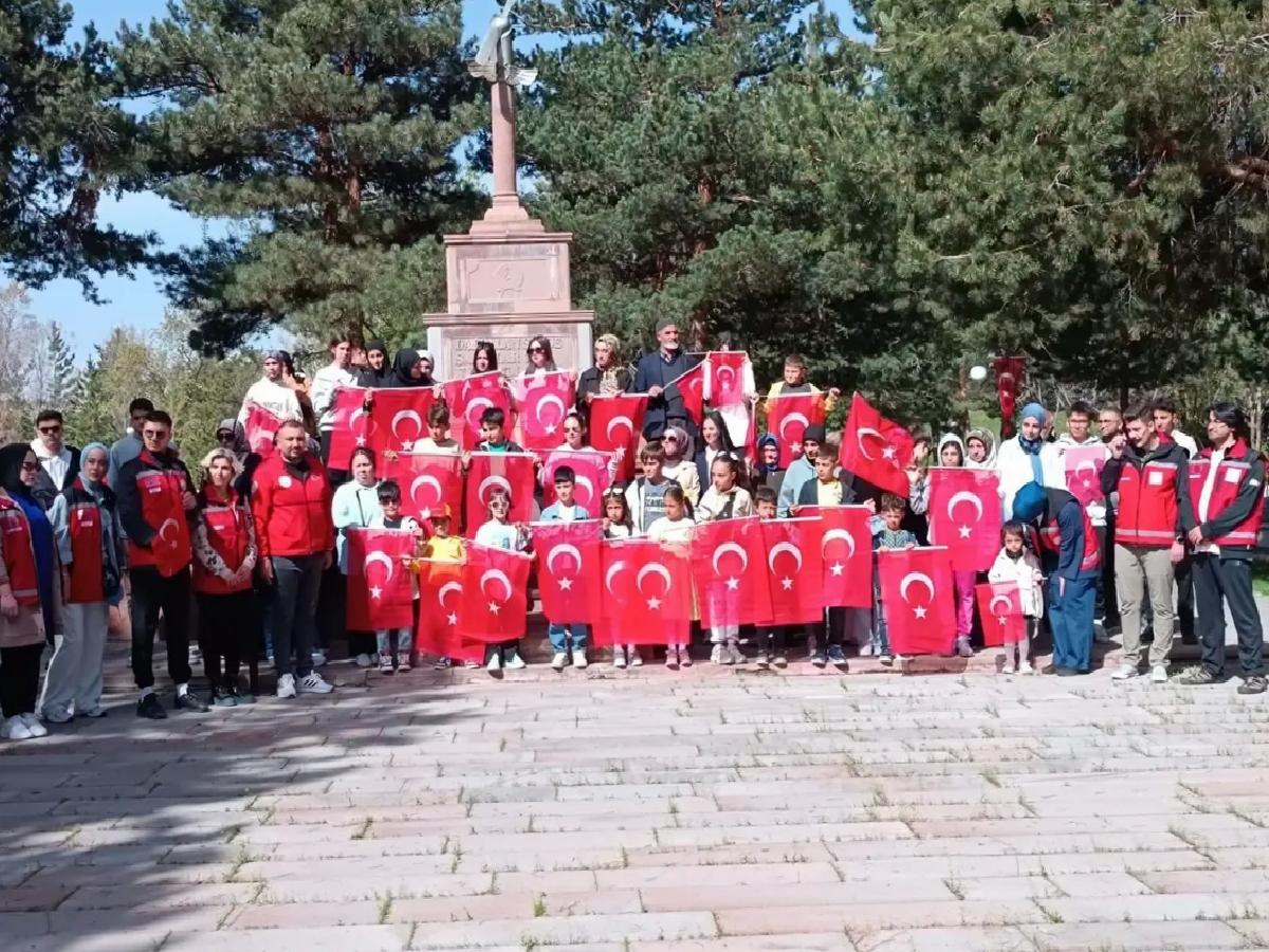 Erzurum’da şehit aileleri “Aile Yılı” programında tarih ve doğayla buluştu