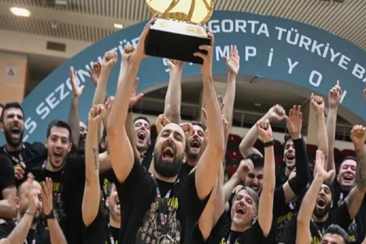 Esenler Erokspor, Türkiye Basketbol Ligi’nde Süper Lig’e yükseldi