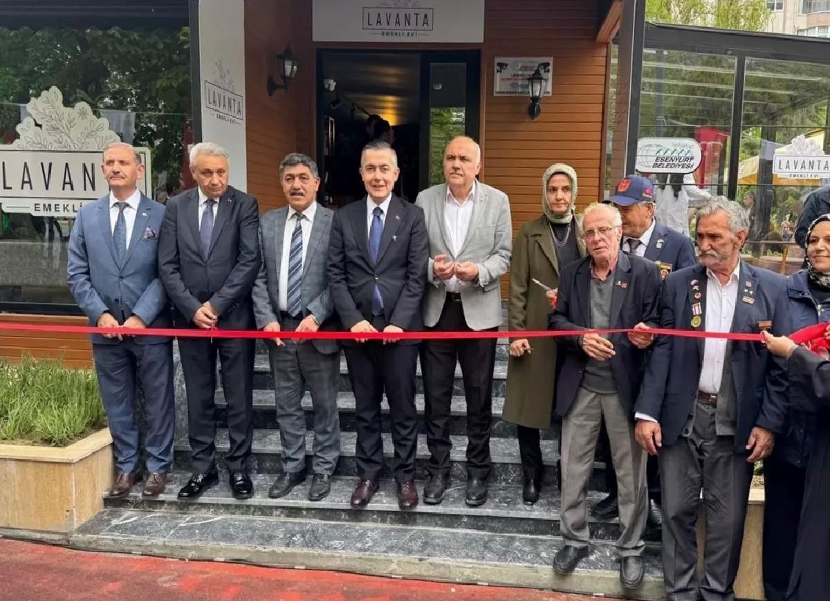 Esenyurt’ta Lavanta Emekli Evi Açıldı