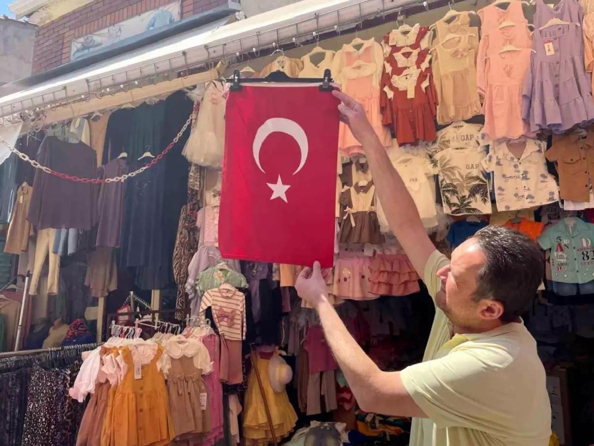 Eskişehir’de Bayraklı Kutlama