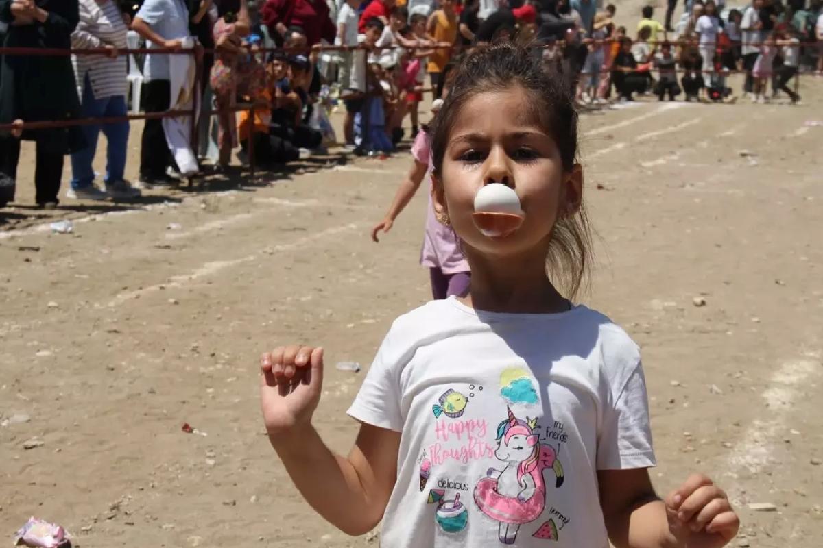 Eskiyörük’te Çocuk Oyunları ve Uçurtma Şenliği Düzenlendi